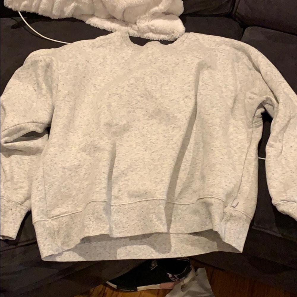 Aritzia TNA Oversized Size 2 Crew Sweatshirt